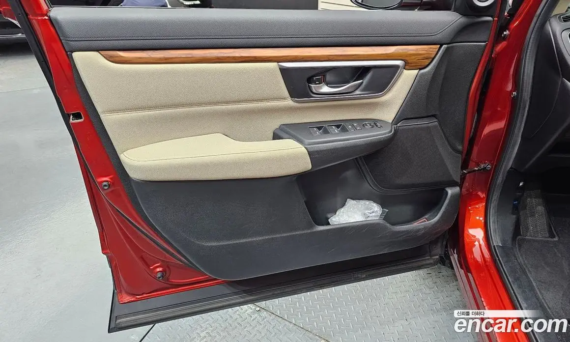 Honda CR-V 2017 1.5 автомат (гидро), фото 14 Honda CR-V 2017 1.5 автомат (гидро), фото 14