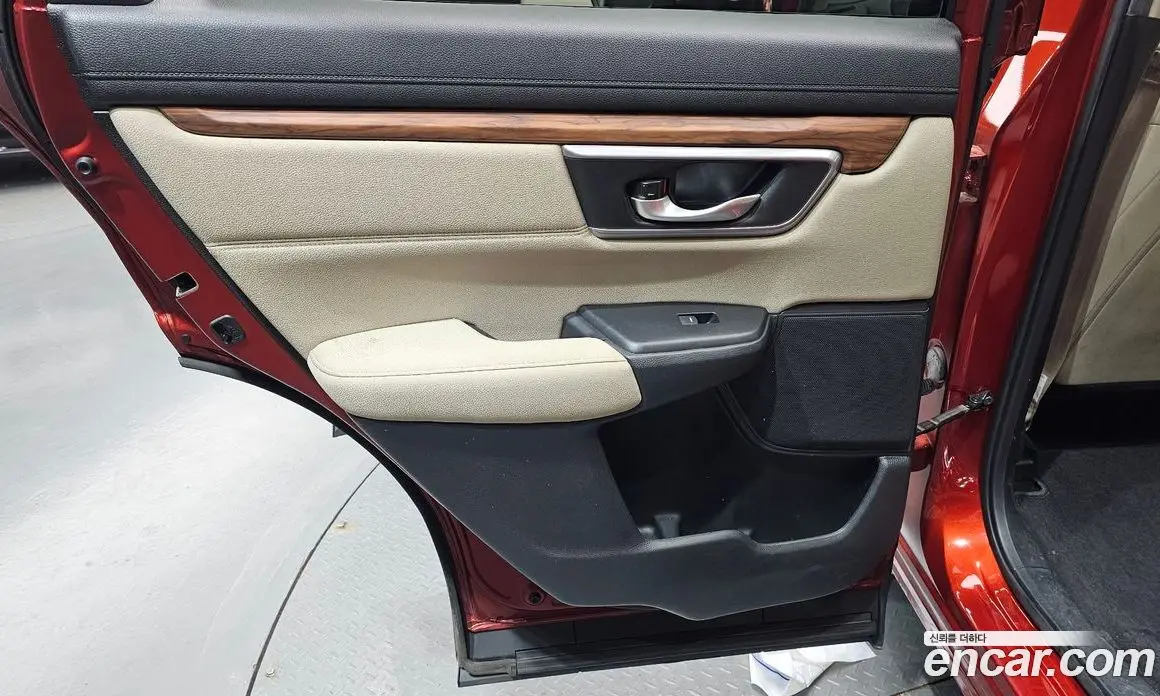 Honda CR-V 2017 1.5 автомат (гидро), фото 15 Honda CR-V 2017 1.5 автомат (гидро), фото 15