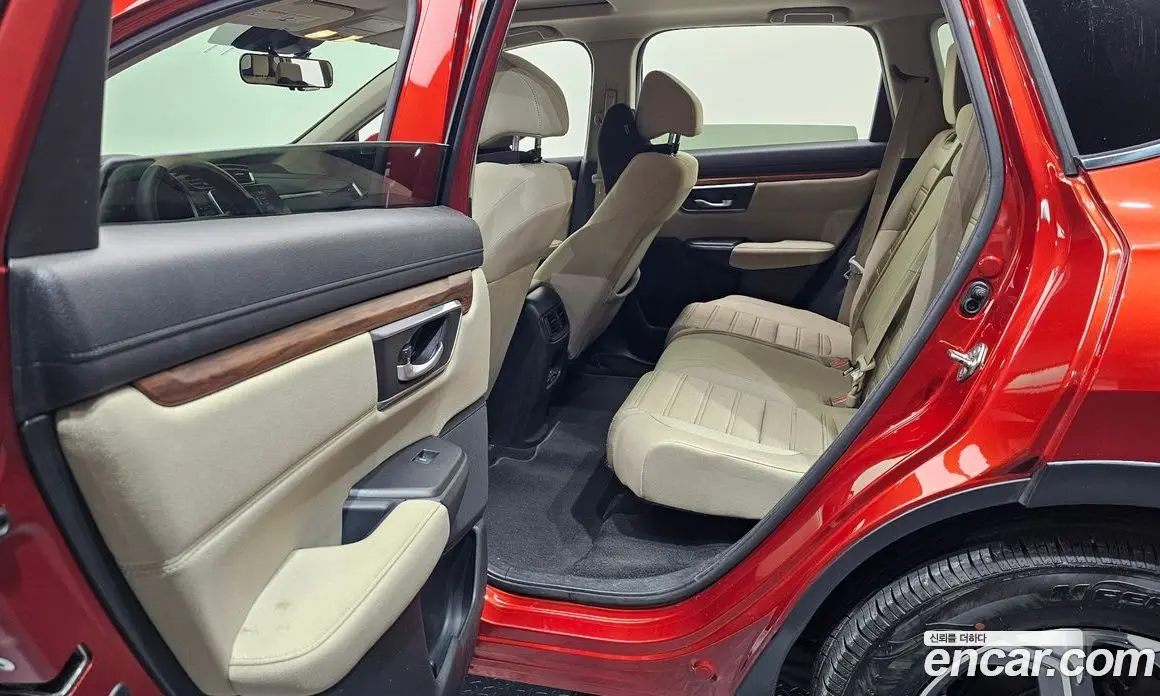 Honda CR-V 2017 1.5 автомат (гидро), фото 16 Honda CR-V 2017 1.5 автомат (гидро), фото 16