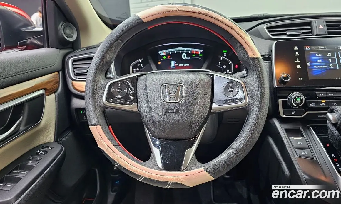 Honda CR-V 2017 1.5 автомат (гидро), фото 19 Honda CR-V 2017 1.5 автомат (гидро), фото 19