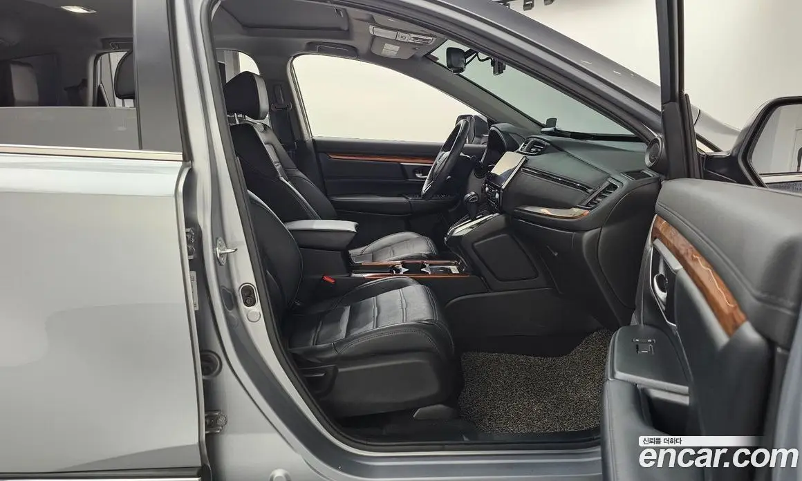 Honda CR-V 2021 1.5 автомат (гидро), фото 16 Honda CR-V 2021 1.5 автомат (гидро), фото 16
