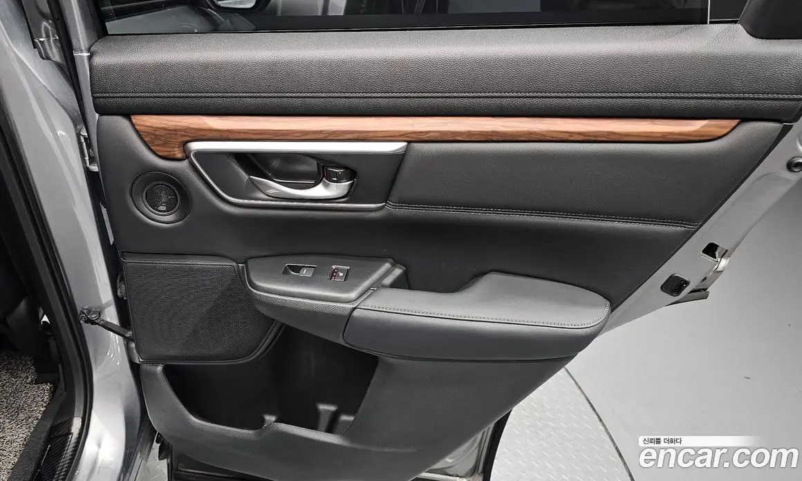 Honda CR-V 2021 1.5 автомат (гидро), фото 15