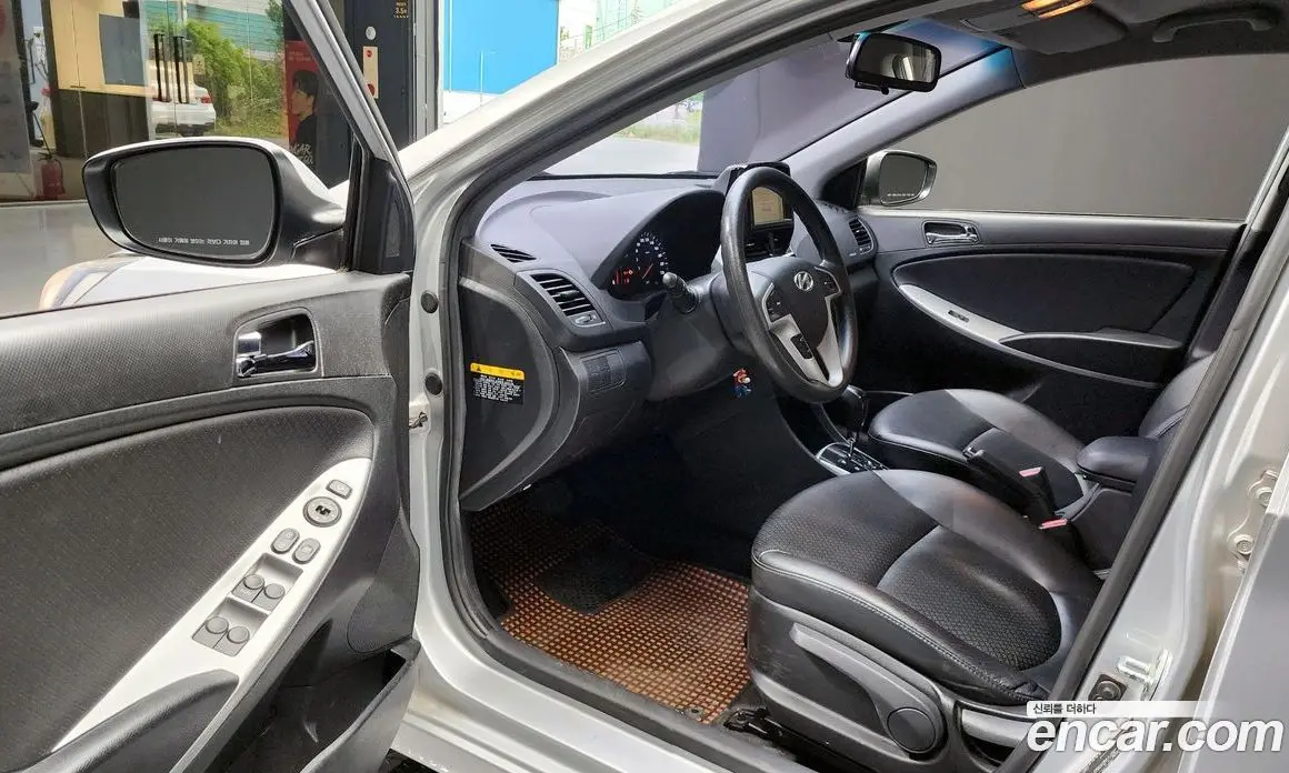 Hyundai Accent 2012 1.4 автомат (гидро), фото 13 Hyundai Accent 2012 1.4 автомат (гидро), фото 13