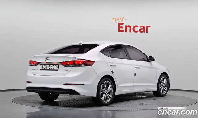 Hyundai Avante 2017 1.6 автомат (гидро), миниатюра 2 Hyundai Avante 2017 1.6 автомат (гидро), миниатюра 2