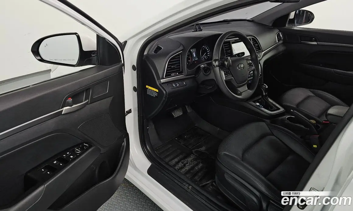 Hyundai Avante 2017 1.6 автомат (гидро), фото 13 Hyundai Avante 2017 1.6 автомат (гидро), фото 13