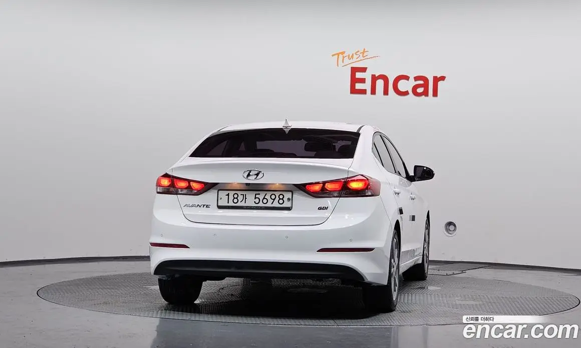 Hyundai Avante 2017 1.6 автомат (гидро), фото 4 Hyundai Avante 2017 1.6 автомат (гидро), фото 4