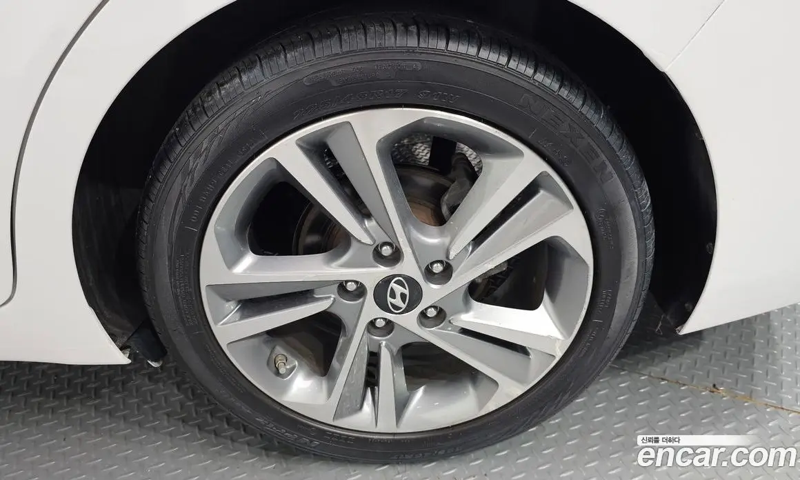 Hyundai Avante 2017 1.6 автомат (гидро), фото 7 Hyundai Avante 2017 1.6 автомат (гидро), фото 7