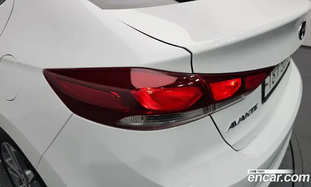 Hyundai Avante 2017 1.6 автомат (гидро), миниатюра 9 Hyundai Avante 2017 1.6 автомат (гидро), миниатюра 9