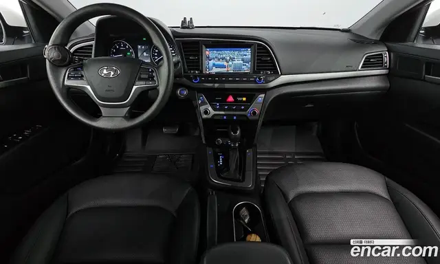 Hyundai Avante 2017 1.6 автомат (гидро), миниатюра 10 Hyundai Avante 2017 1.6 автомат (гидро), миниатюра 10