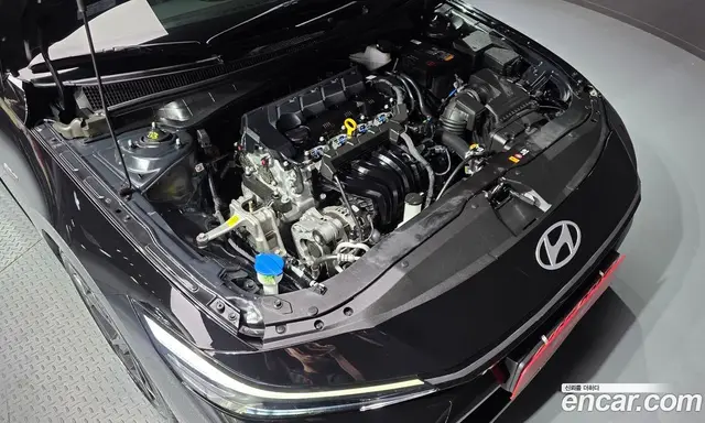 Hyundai Avante 2025 1.6 автомат (гидро), миниатюра 6