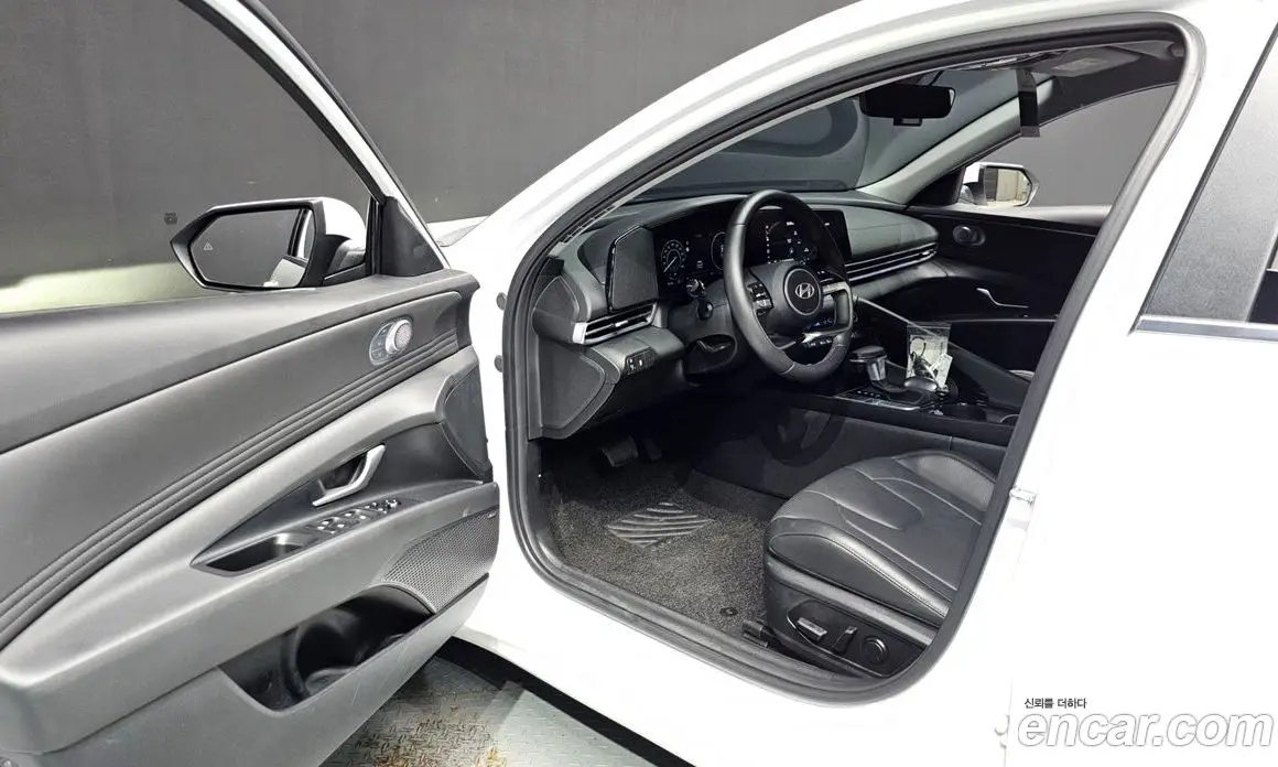 Hyundai Avante 2025 1.6 автомат (гидро), фото 13 Hyundai Avante 2025 1.6 автомат (гидро), фото 13