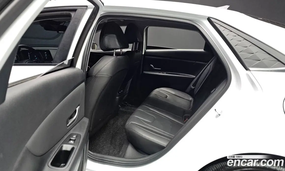 Hyundai Avante 2025 1.6 автомат (гидро), фото 17 Hyundai Avante 2025 1.6 автомат (гидро), фото 17