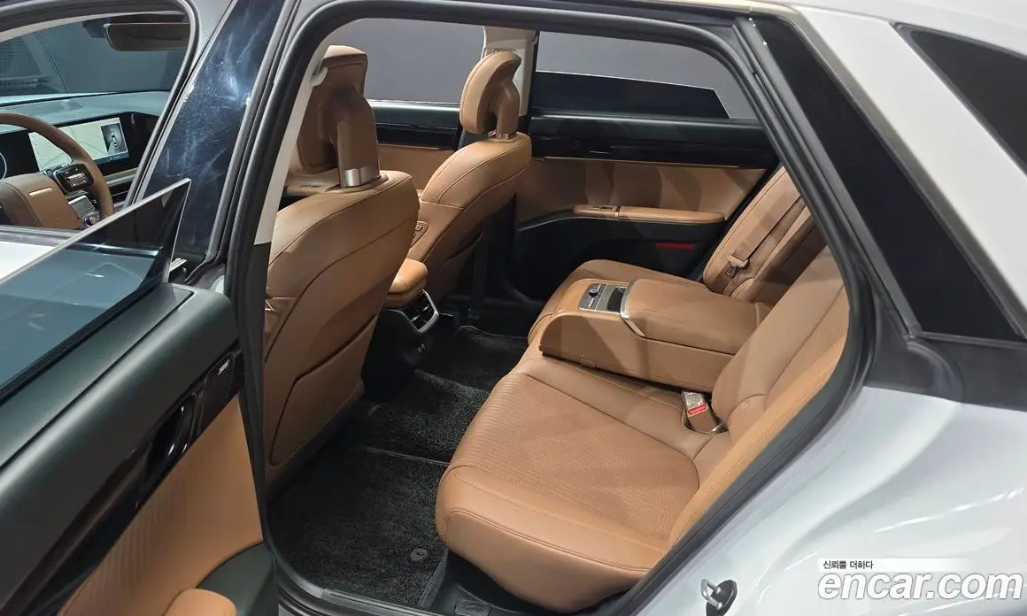 Hyundai Grandeur 2023 1.6 автомат (гидро), фото 18
