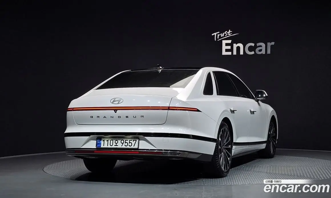 Hyundai Grandeur 2023 1.6 автомат (гидро), фото 4