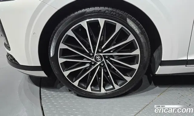 Hyundai Grandeur 2023 1.6 автомат (гидро), миниатюра 5