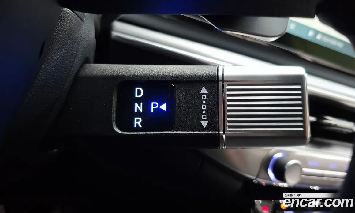 Hyundai Grandeur 2025 1.6 автомат (гидро), фото 12