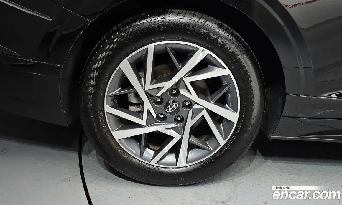Hyundai Grandeur 2025 1.6 автомат (гидро), фото 5
