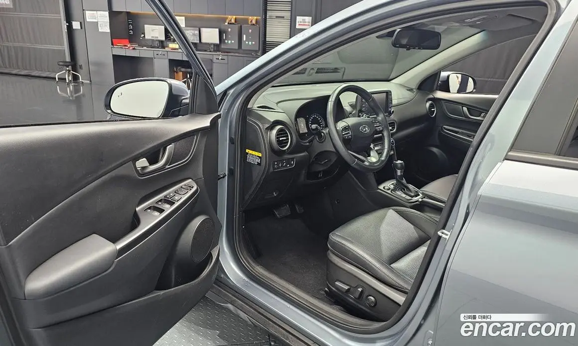 Hyundai Kona 2018 1.6 автомат (гидро), фото 12