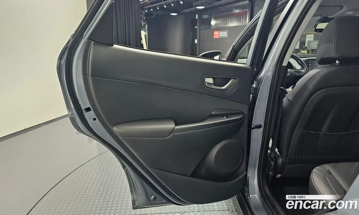 Hyundai Kona 2018 1.6 автомат (гидро), фото 14