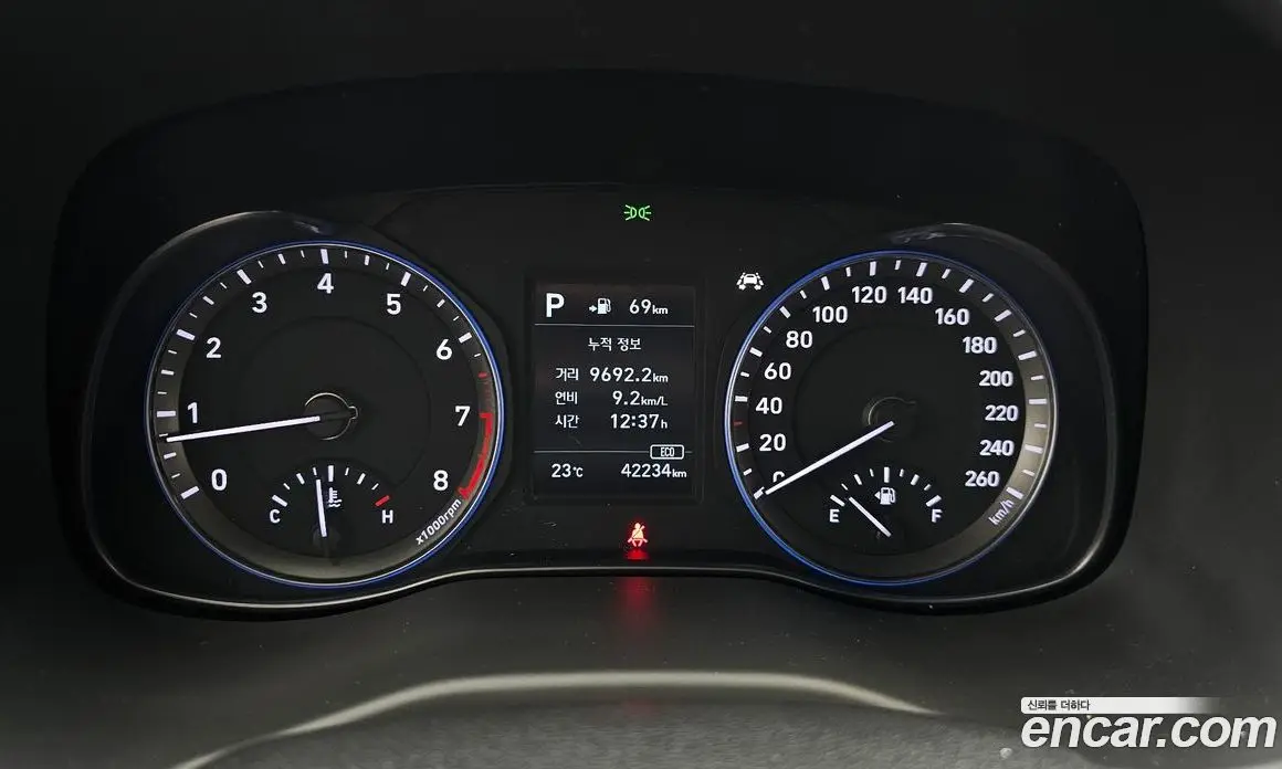 Hyundai Kona 2018 1.6 автомат (гидро), фото 10