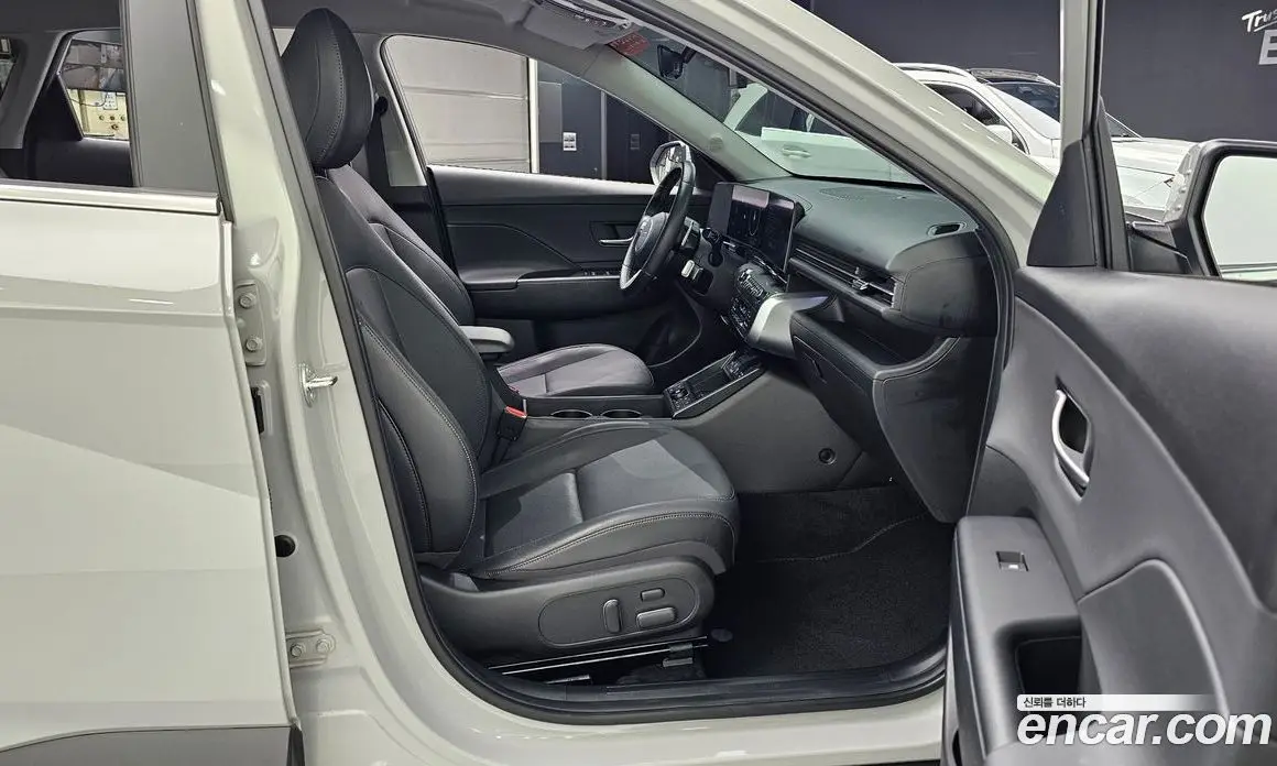 Hyundai Kona 2024 1.6 автомат (гидро), фото 16 Hyundai Kona 2024 1.6 автомат (гидро), фото 16