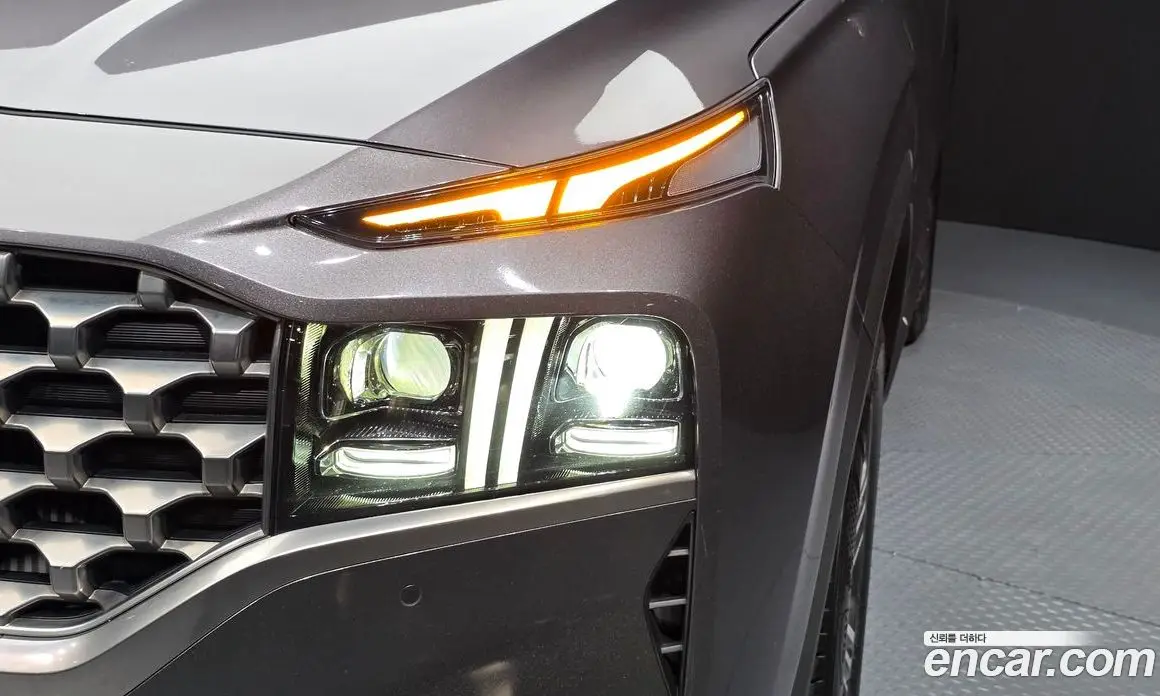 Hyundai Santa Fe 2022 2.2 автомат (гидро), фото 8 Hyundai Santa Fe 2022 2.2 автомат (гидро), фото 8