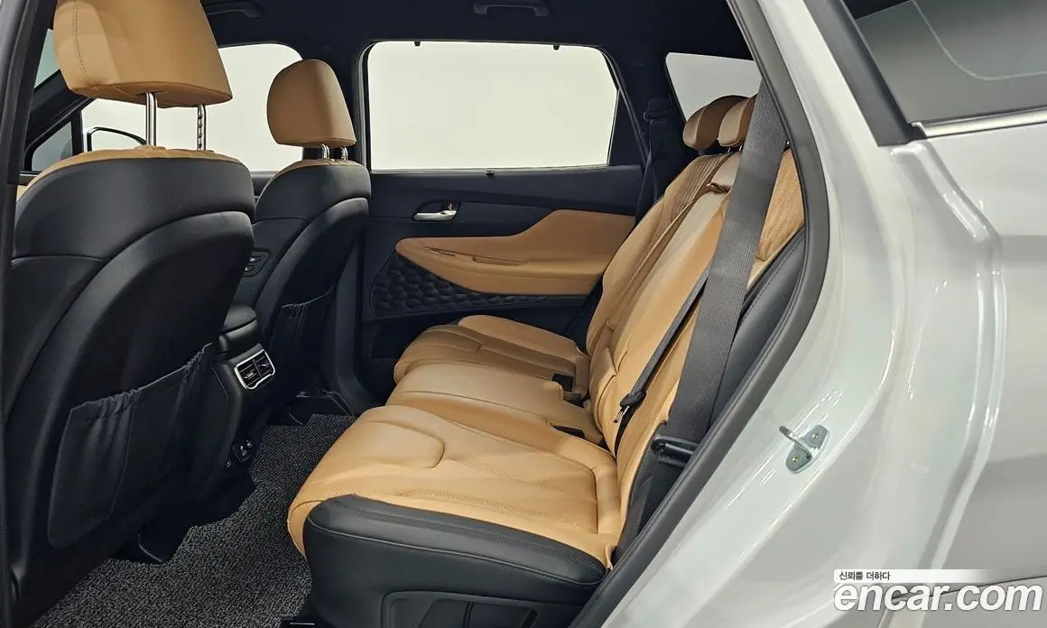 Hyundai Santa Fe 2022 1.6 автомат (гидро), фото 16 Hyundai Santa Fe 2022 1.6 автомат (гидро), фото 16