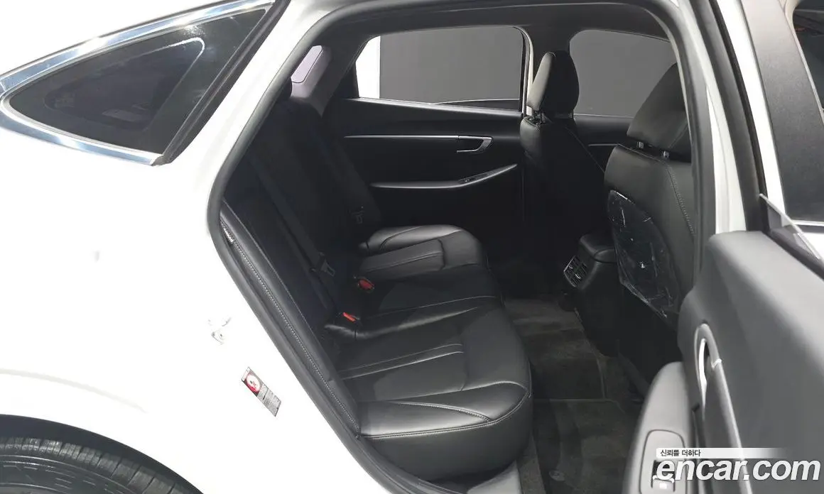 Hyundai Sonata 2022 2.0 автомат (гидро), фото 17