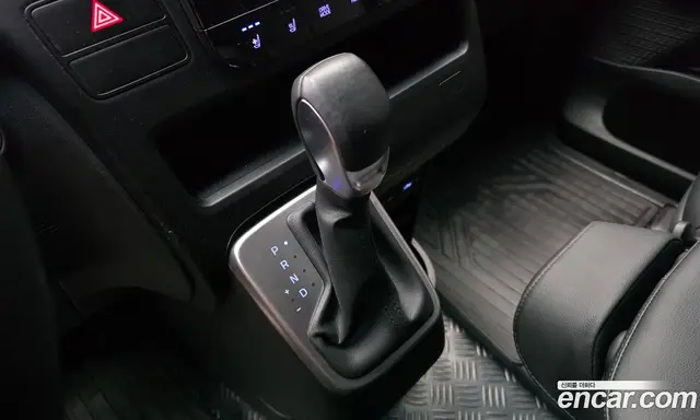 Hyundai Staria 2023 2.2 автомат (гидро), миниатюра 12