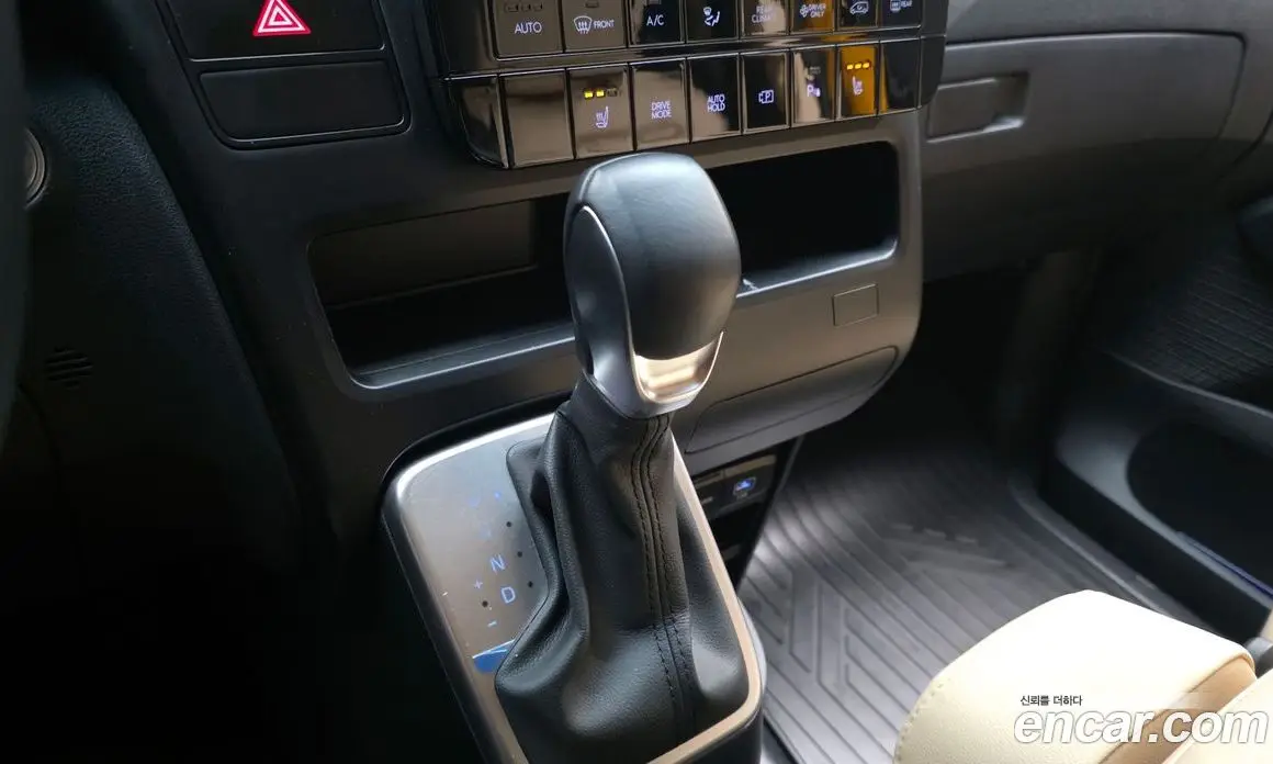 Hyundai Staria 2024 1.6 автомат (гидро), фото 12 Hyundai Staria 2024 1.6 автомат (гидро), фото 12