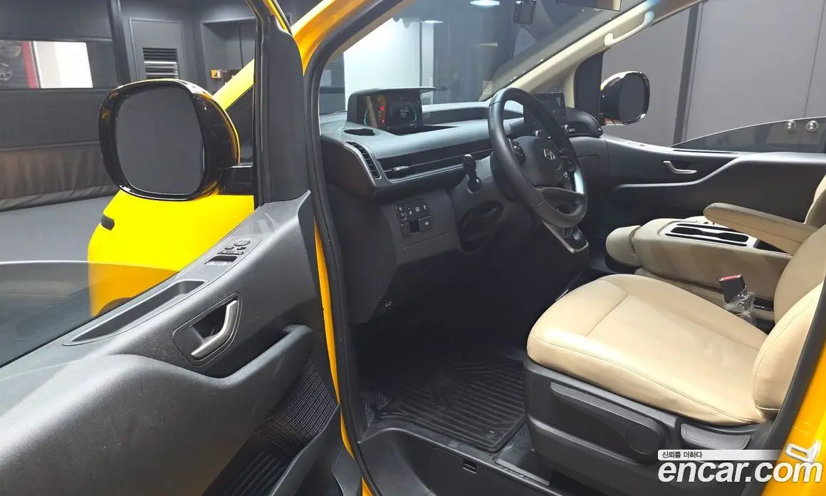 Hyundai Staria 2024 1.6 автомат (гидро), фото 13 Hyundai Staria 2024 1.6 автомат (гидро), фото 13