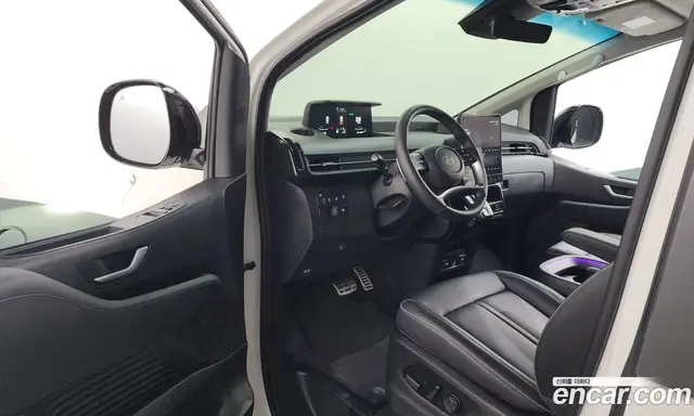 Hyundai Staria 2025 2.2 автомат (гидро), миниатюра 12