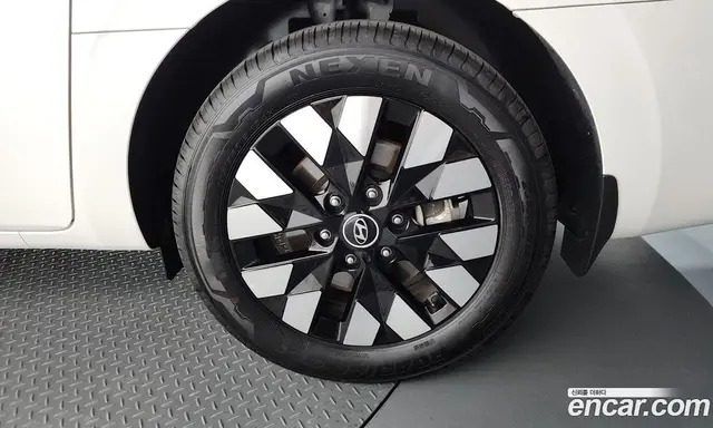 Hyundai Staria 2025 2.2 автомат (гидро), миниатюра 6 Hyundai Staria 2025 2.2 автомат (гидро), миниатюра 6