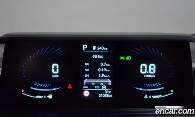 Hyundai Staria 2025 2.2 автомат (гидро), миниатюра 10 Hyundai Staria 2025 2.2 автомат (гидро), миниатюра 10