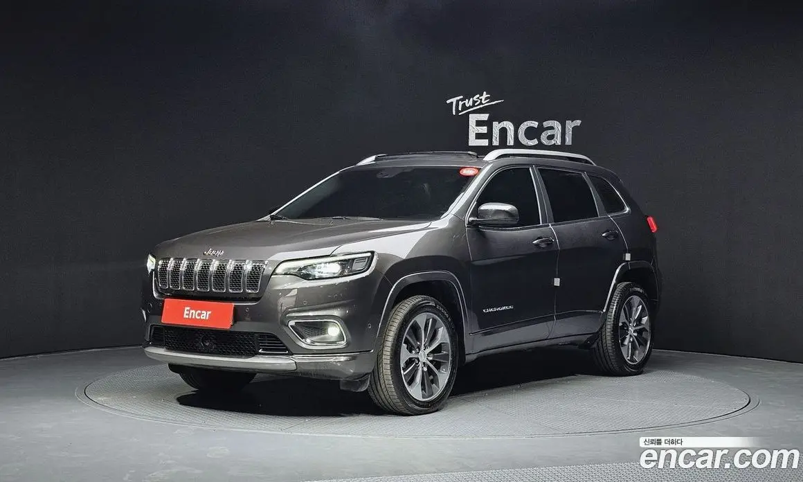 Jeep Cherokee 2021 3.2 автомат (гидро), фото 1 Jeep Cherokee 2021 3.2 автомат (гидро), фото 1