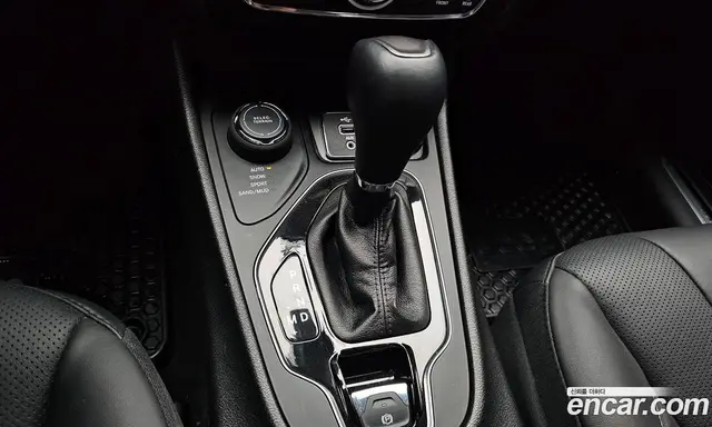Jeep Cherokee 2021 3.2 автомат (гидро), миниатюра 12