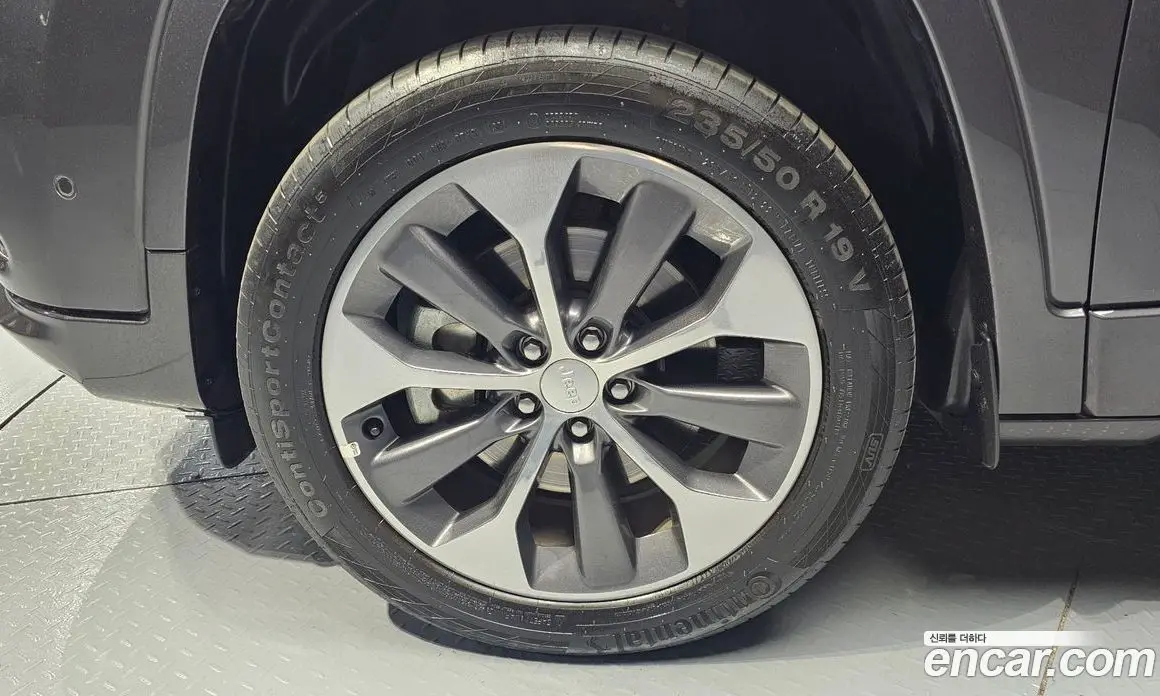 Jeep Cherokee 2021 3.2 автомат (гидро), фото 5 Jeep Cherokee 2021 3.2 автомат (гидро), фото 5