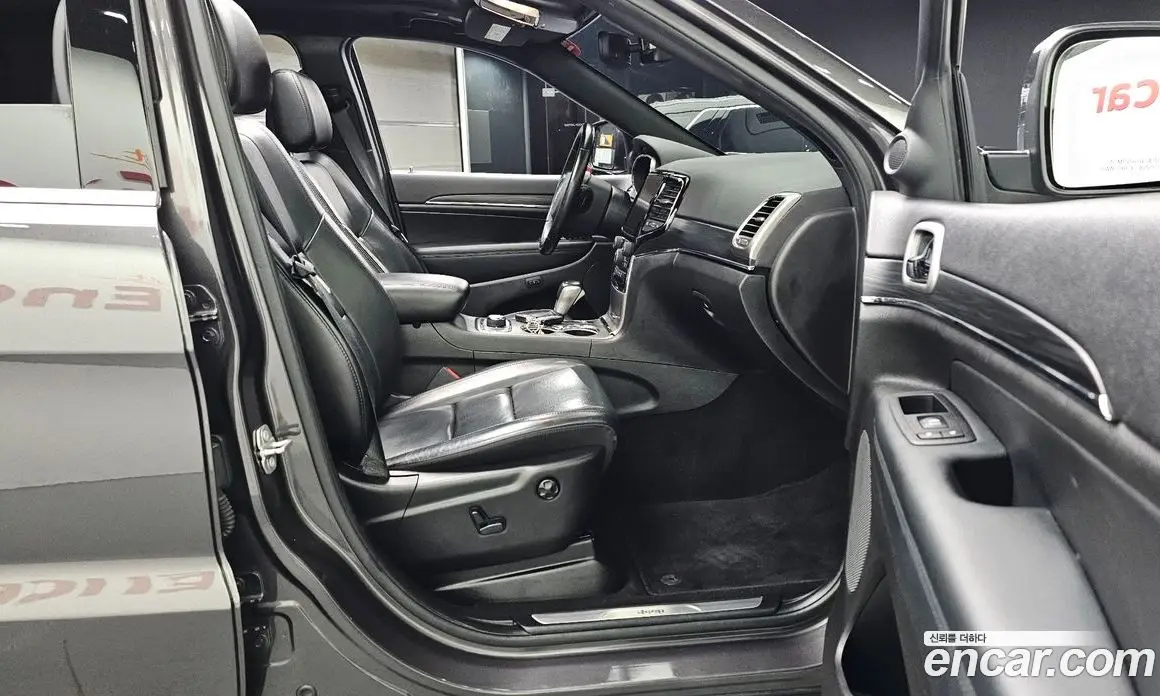 Jeep Cherokee 2021 3.6 автомат (гидро), фото 13