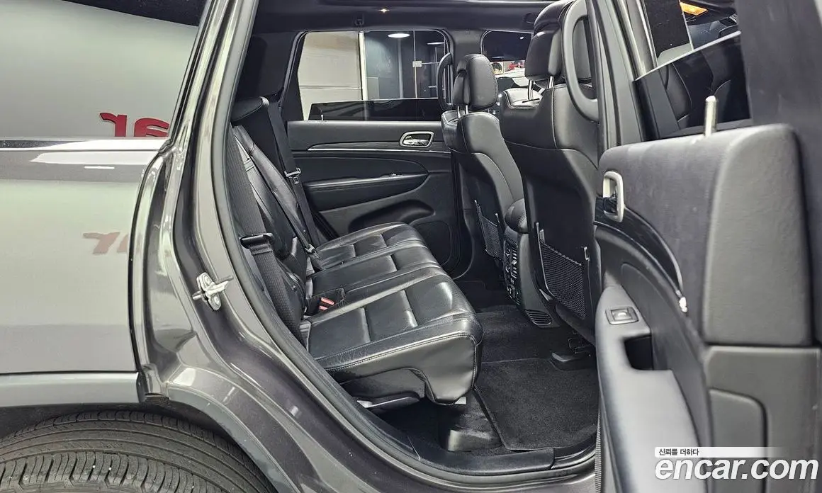 Jeep Cherokee 2021 3.6 автомат (гидро), фото 14