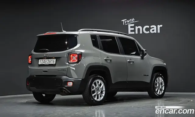 Jeep Renegade 2019 2.4 автомат (гидро), миниатюра 2 Jeep Renegade 2019 2.4 автомат (гидро), миниатюра 2