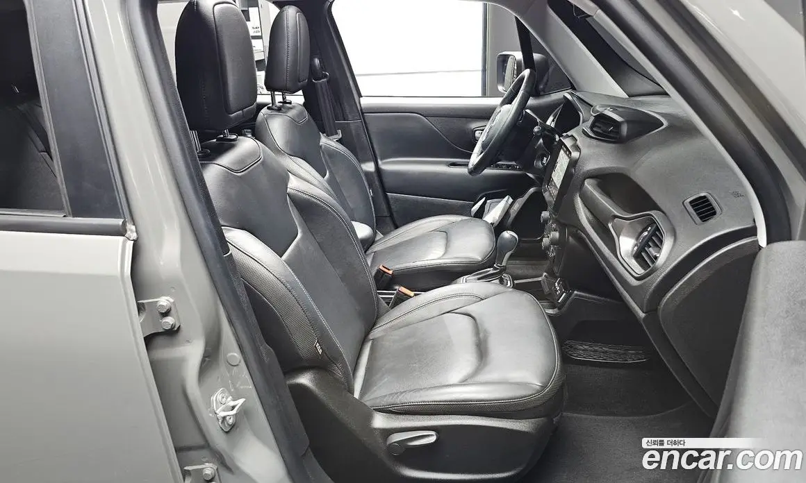 Jeep Renegade 2019 2.4 автомат (гидро), фото 13 Jeep Renegade 2019 2.4 автомат (гидро), фото 13