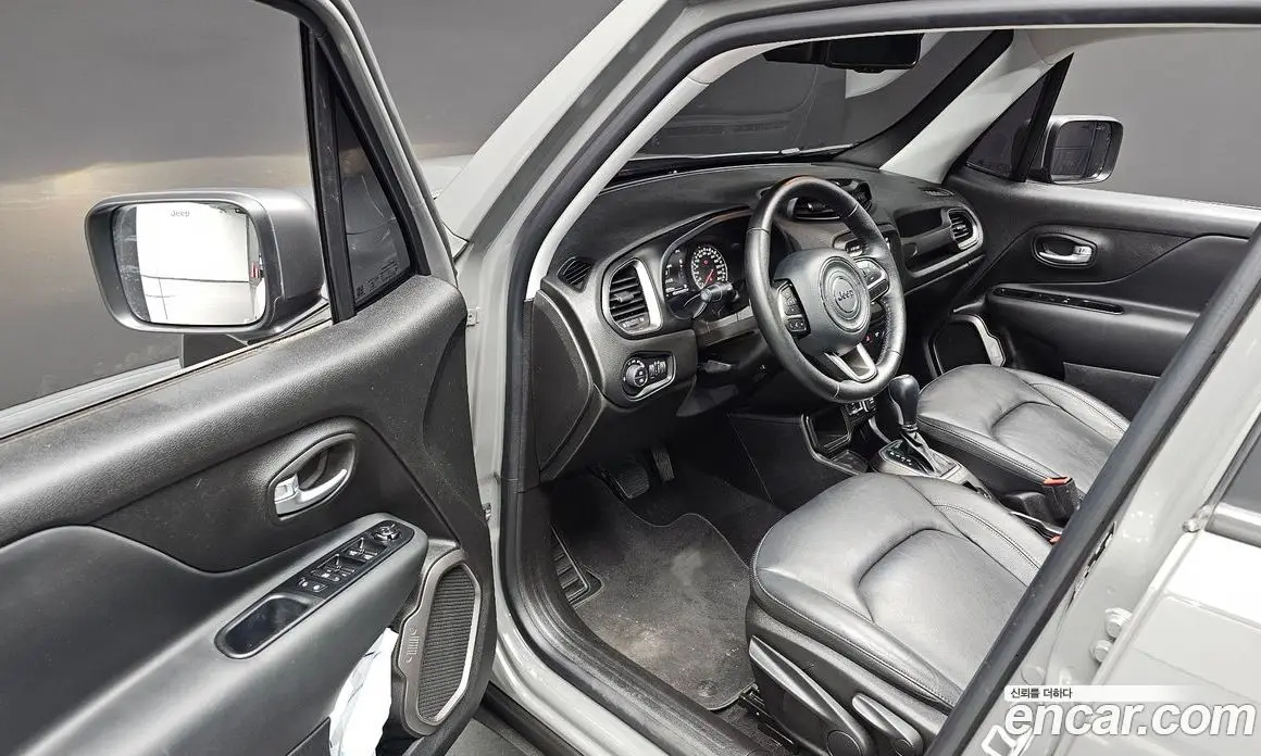 Jeep Renegade 2019 2.4 автомат (гидро), фото 17 Jeep Renegade 2019 2.4 автомат (гидро), фото 17