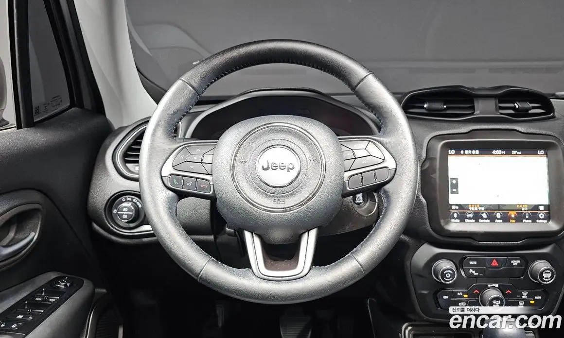 Jeep Renegade 2019 2.4 автомат (гидро), фото 18 Jeep Renegade 2019 2.4 автомат (гидро), фото 18