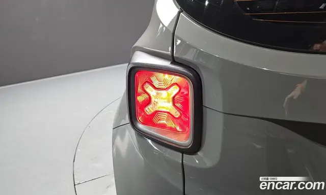 Jeep Renegade 2019 2.4 автомат (гидро), миниатюра 9 Jeep Renegade 2019 2.4 автомат (гидро), миниатюра 9
