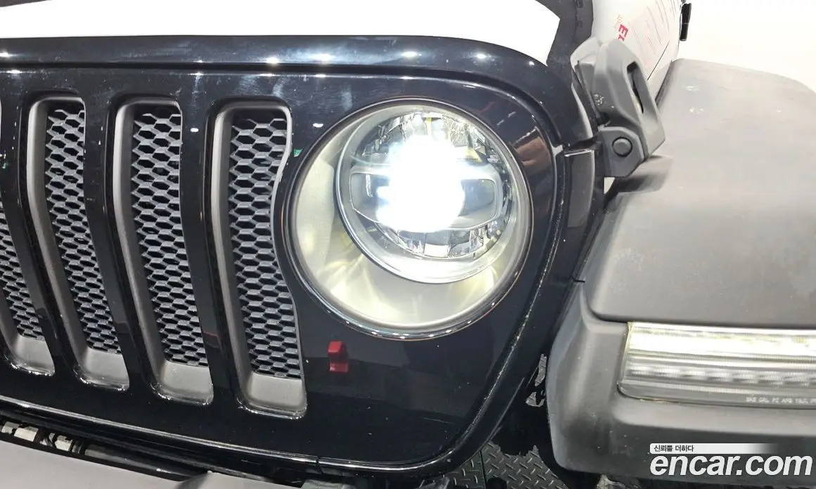 Jeep Wrangler 2018 2.0 автомат (гидро), фото 8 Jeep Wrangler 2018 2.0 автомат (гидро), фото 8