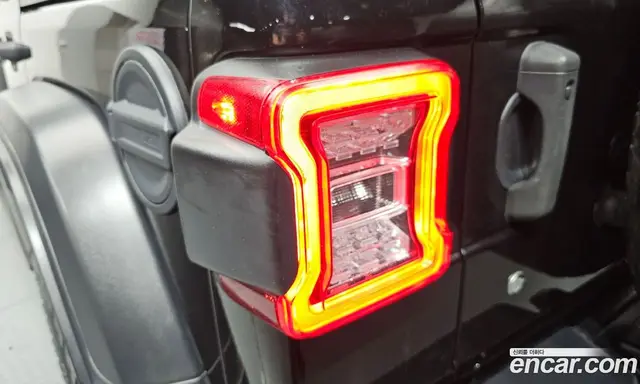 Jeep Wrangler 2018 2.0 автомат (гидро), миниатюра 9 Jeep Wrangler 2018 2.0 автомат (гидро), миниатюра 9