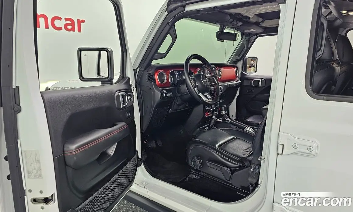 Jeep Wrangler 2021 2.0 автомат (гидро), фото 16 Jeep Wrangler 2021 2.0 автомат (гидро), фото 16