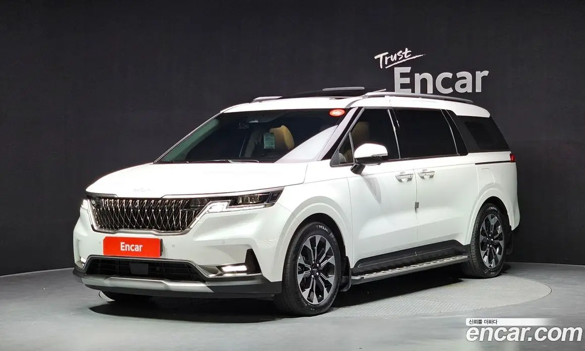 Kia Carnival 2023 3.5 автомат (гидро), фото 1 Kia Carnival 2023 3.5 автомат (гидро), фото 1