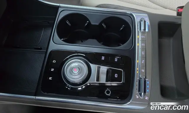 Kia Carnival 2023 2.2 автомат (гидро), миниатюра 12