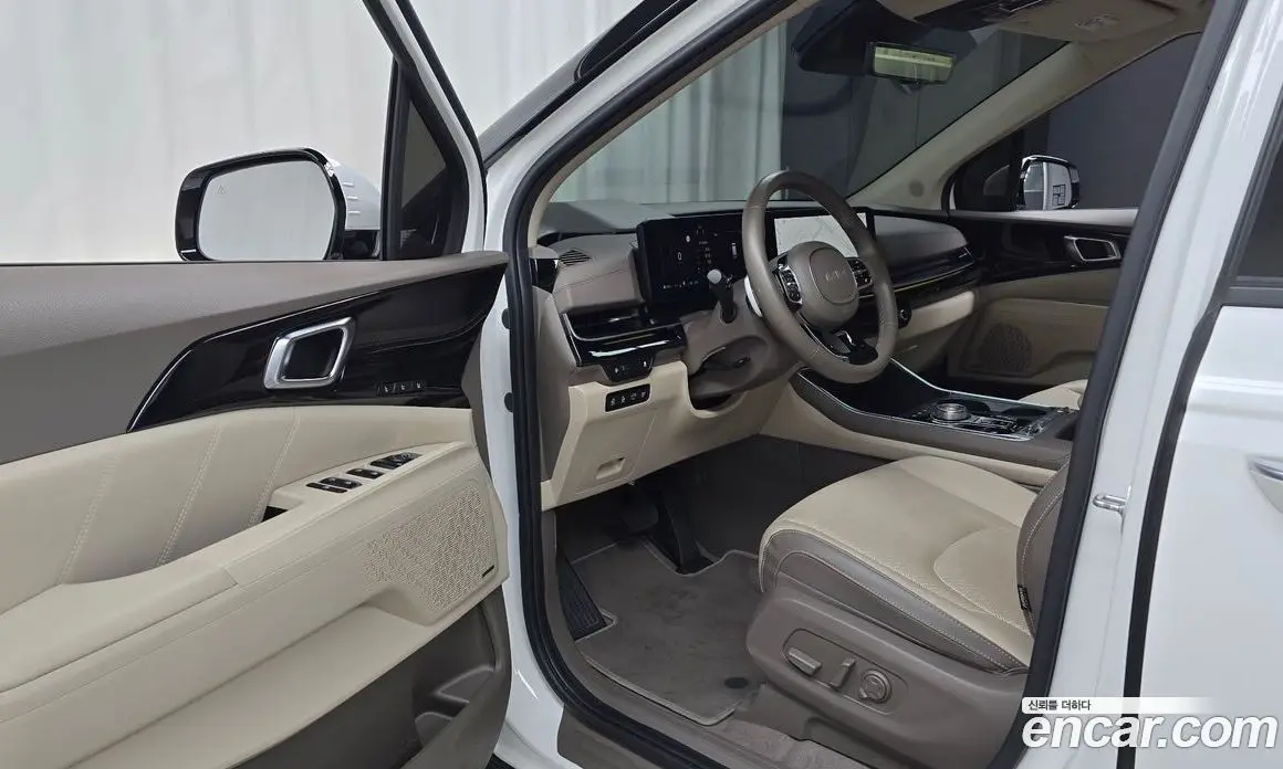 Kia Carnival 2023 2.2 автомат (гидро), фото 13